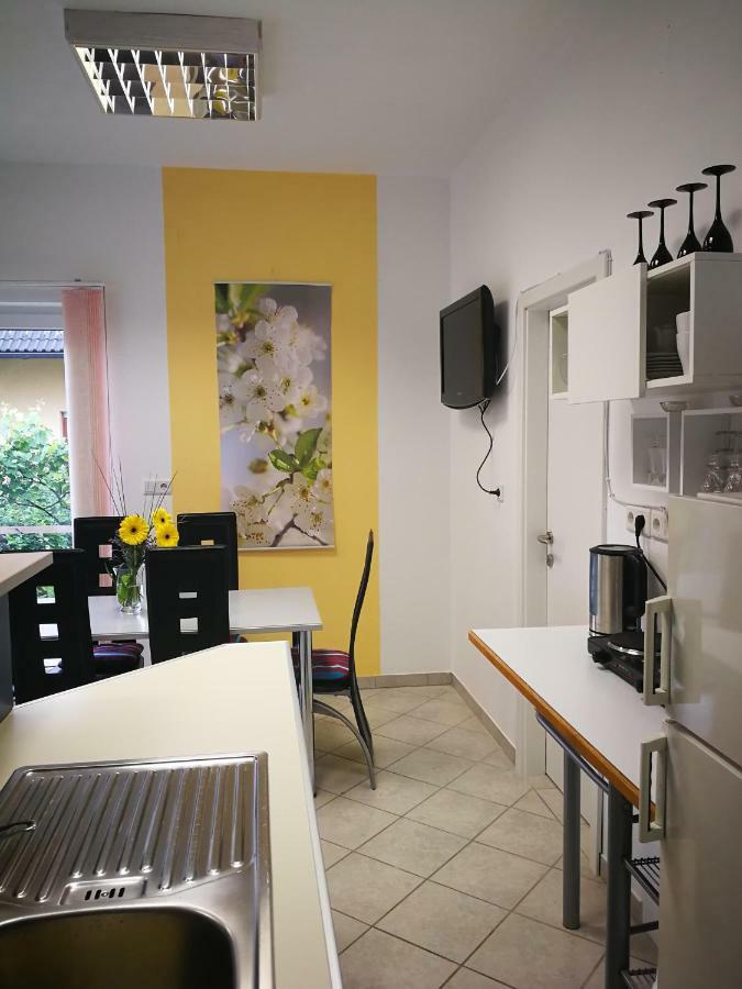 Apartma Peter1a Apartment *